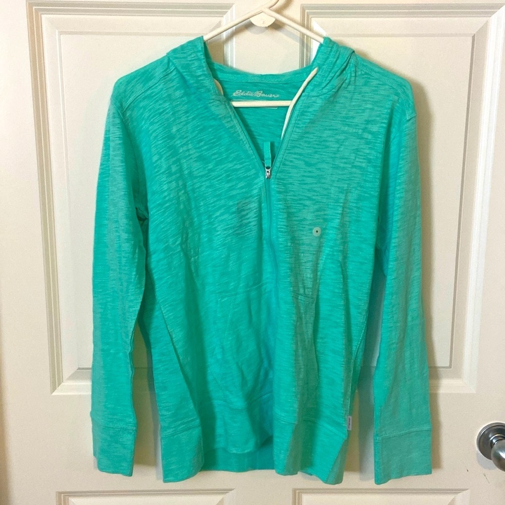 NWT Eddie Bauer Aqua Women’s lightweight Legend Wash Full Zip Hoodie Size Small.
